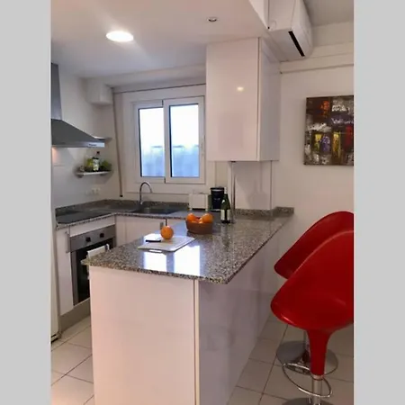 Studio Los Globos 50 Mt From Beach - Pool * Sitges