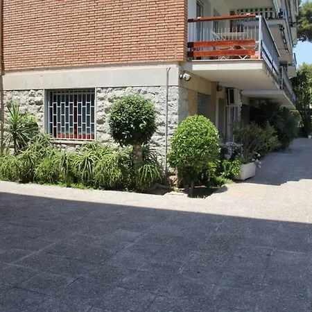 Studio Los Globos 50 Mt From Beach - Pool * Sitges